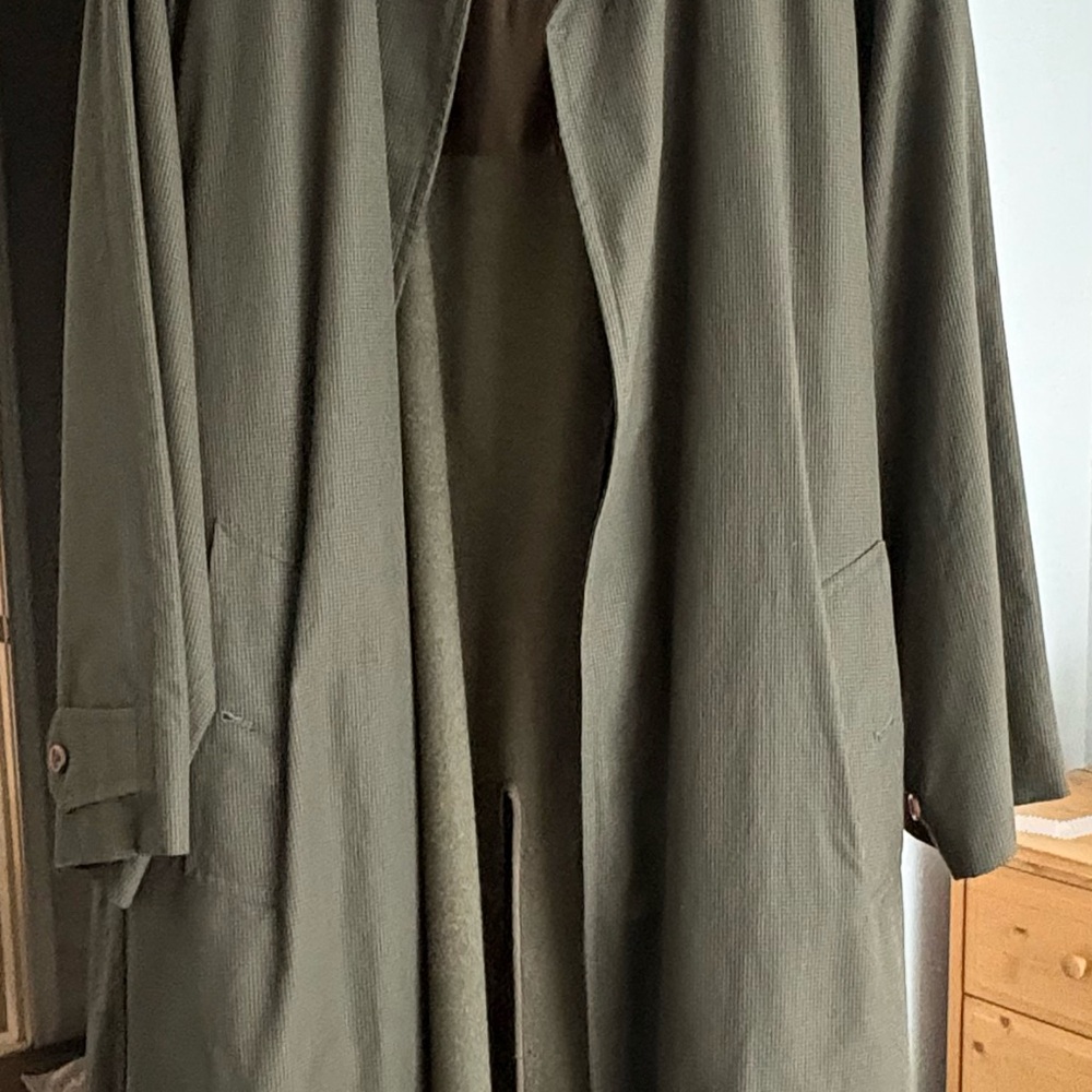 Burberry Green Trench Coat Classic Design - Picture 4 of 5